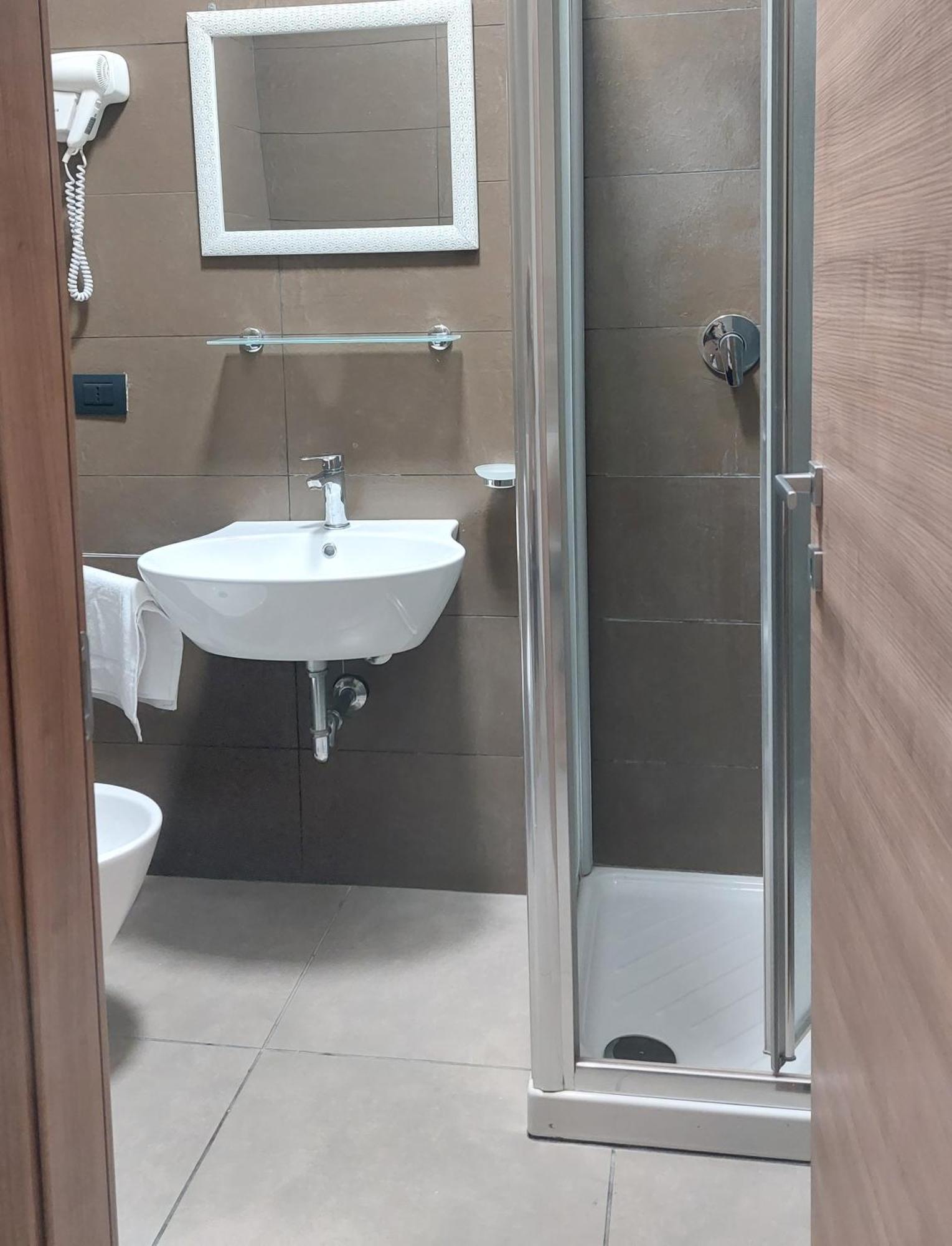 Hotel La Torre Формиджине Экстерьер фото