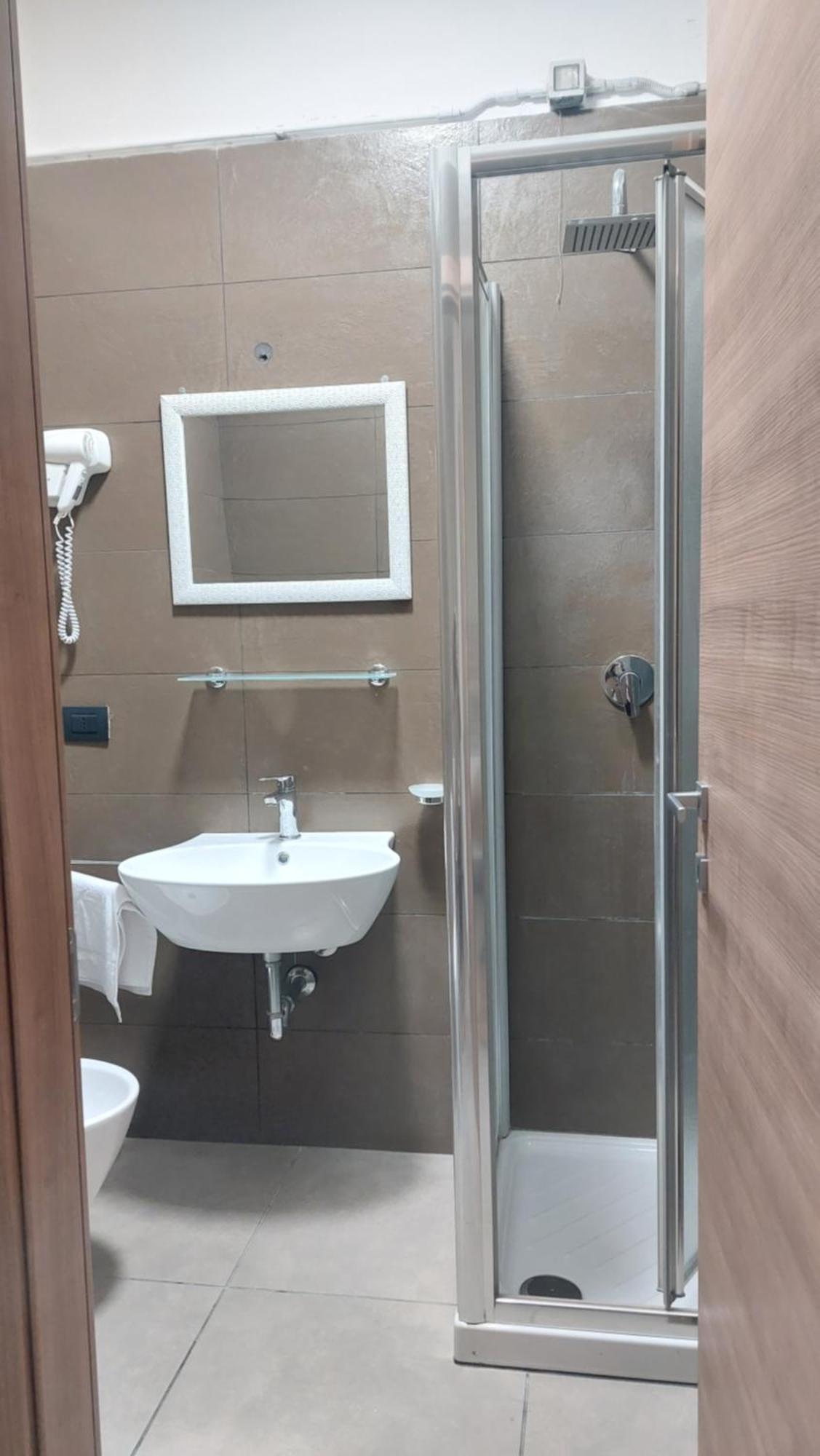 Hotel La Torre Формиджине Экстерьер фото